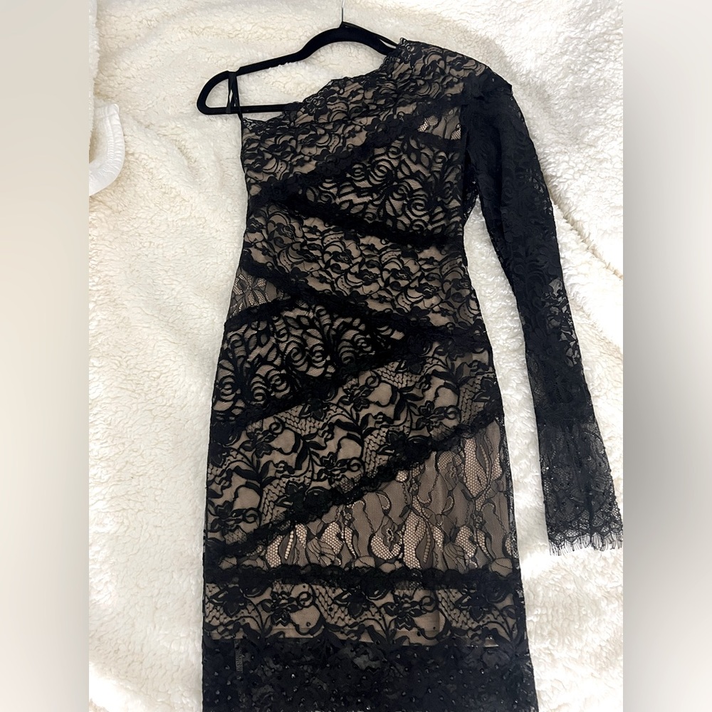Bebe one shoulder dress. Size small.